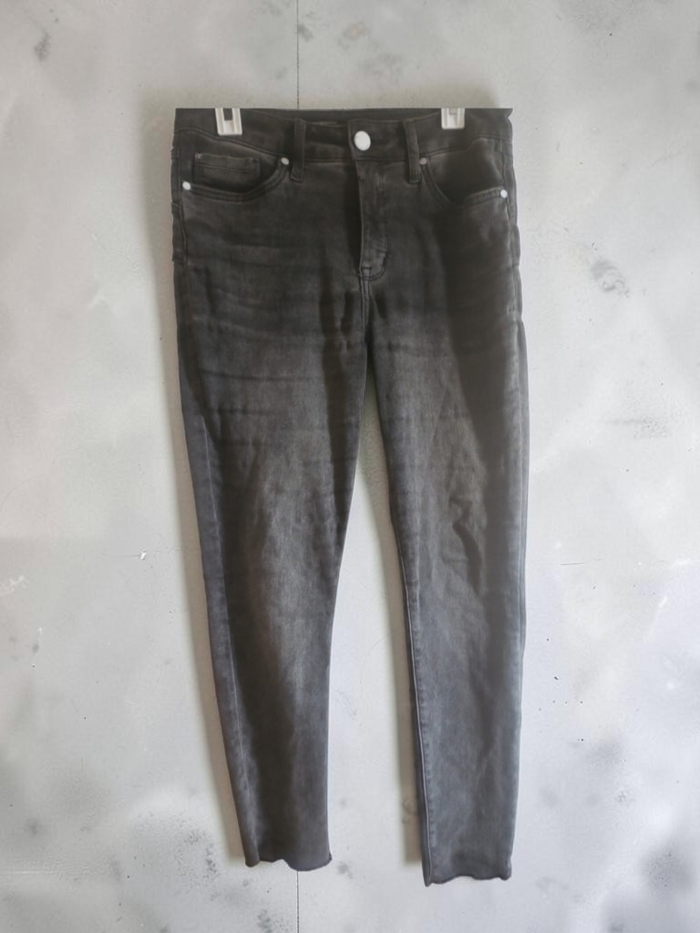 7 For All Mankind High-Rise Skinny Jeans in Washed Black
